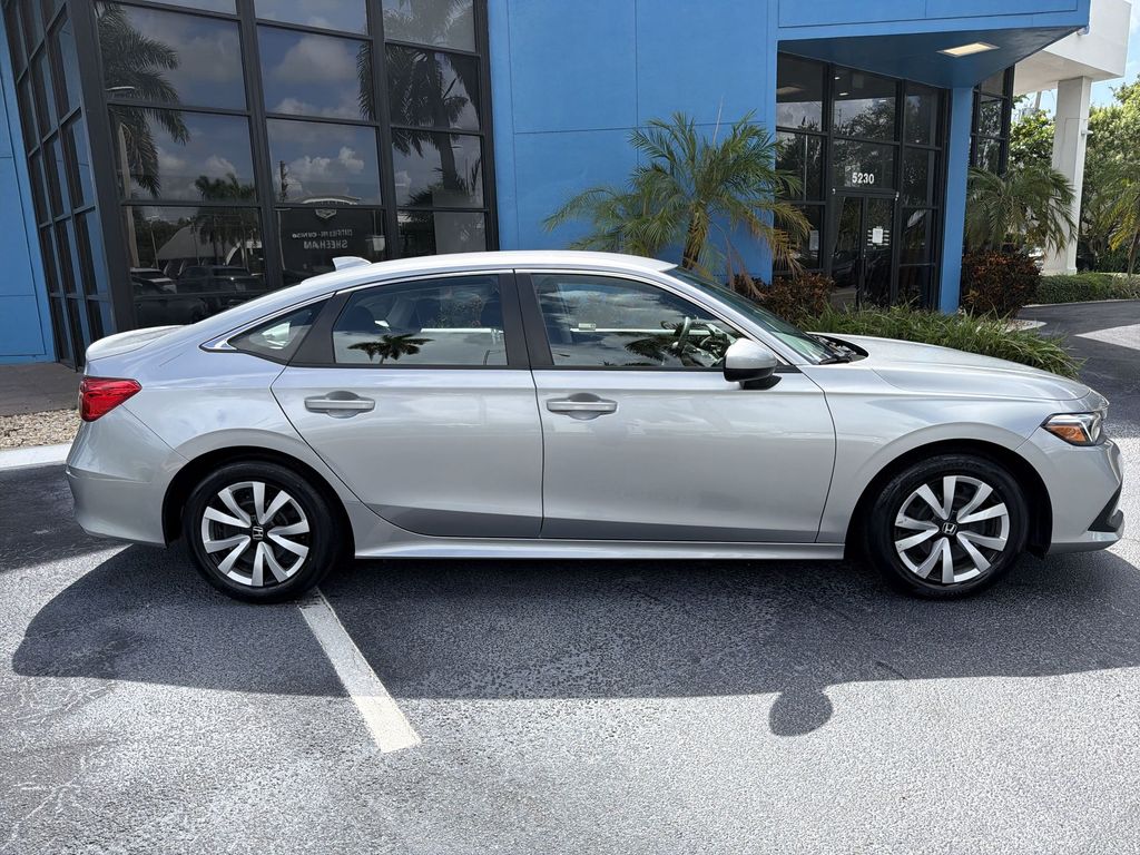 2024 Honda Civic LX - Photo 9