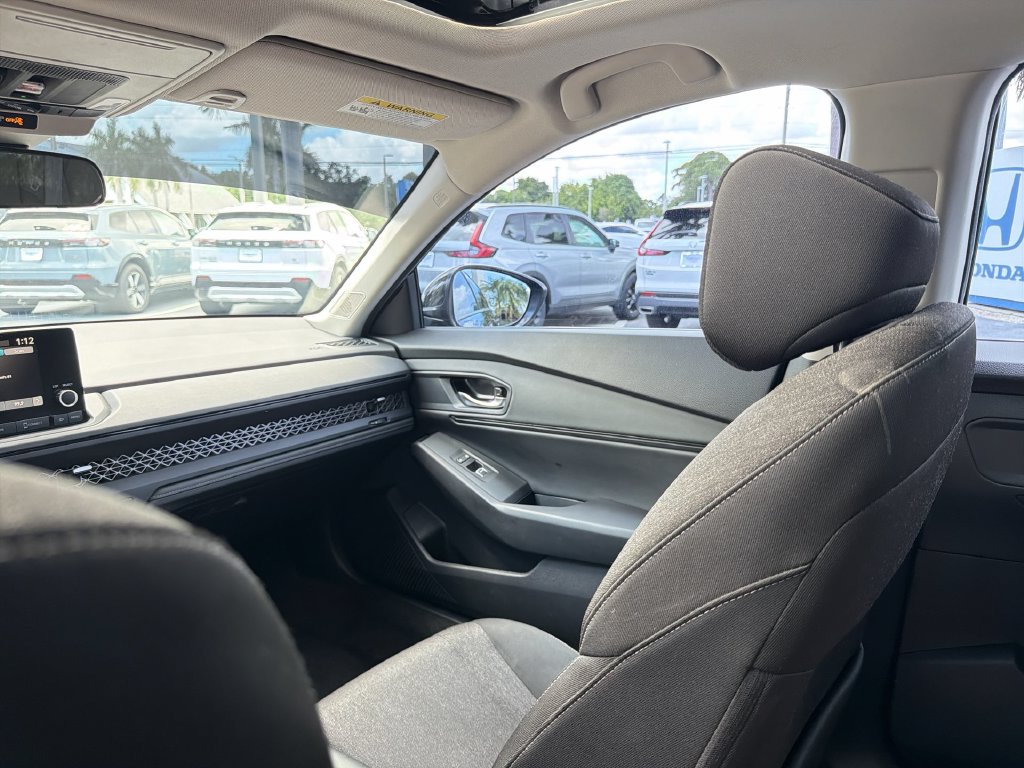 2025 Honda Accord SE - Photo 11