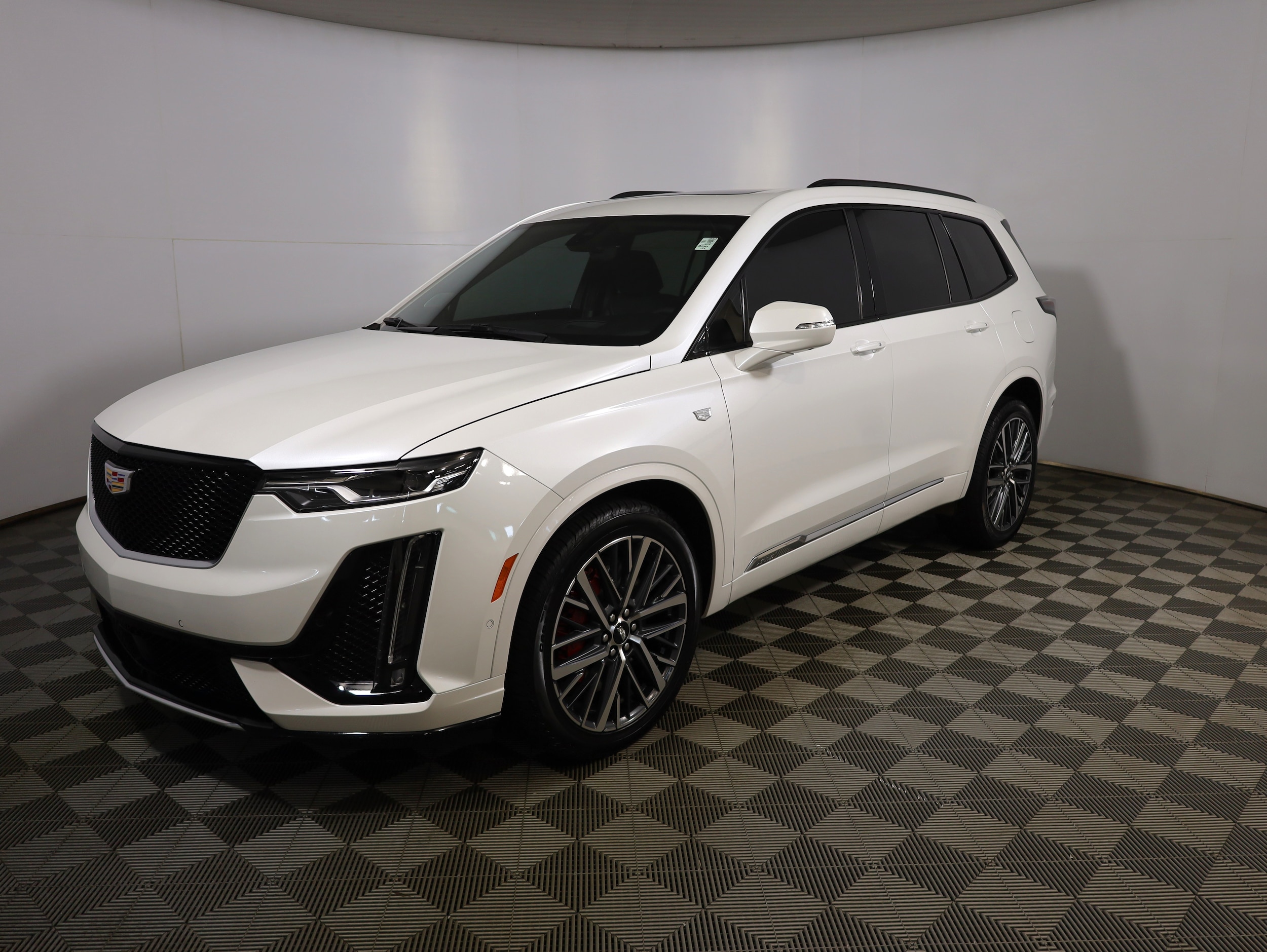 2025 Cadillac XT6