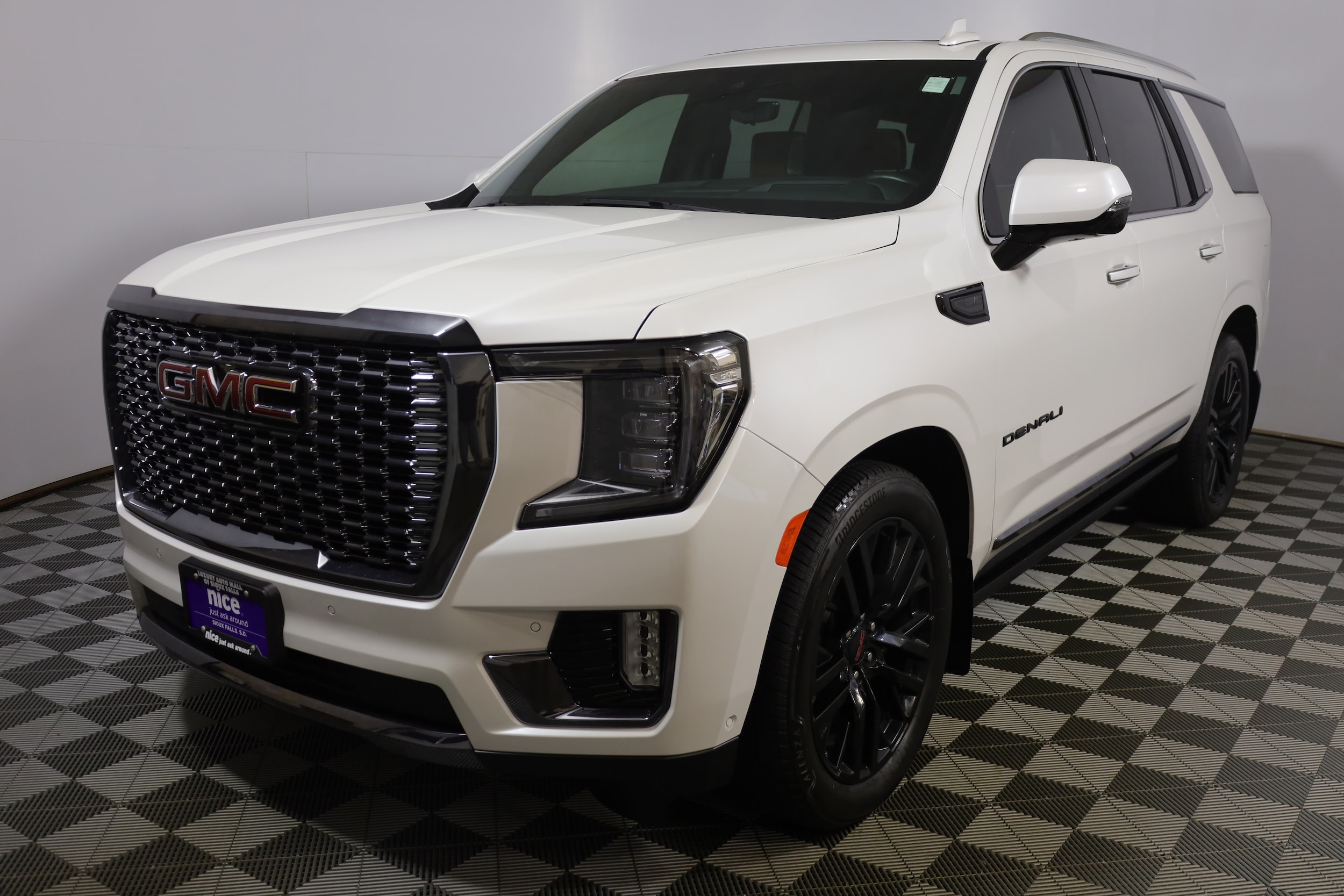 2024 GMC Yukon