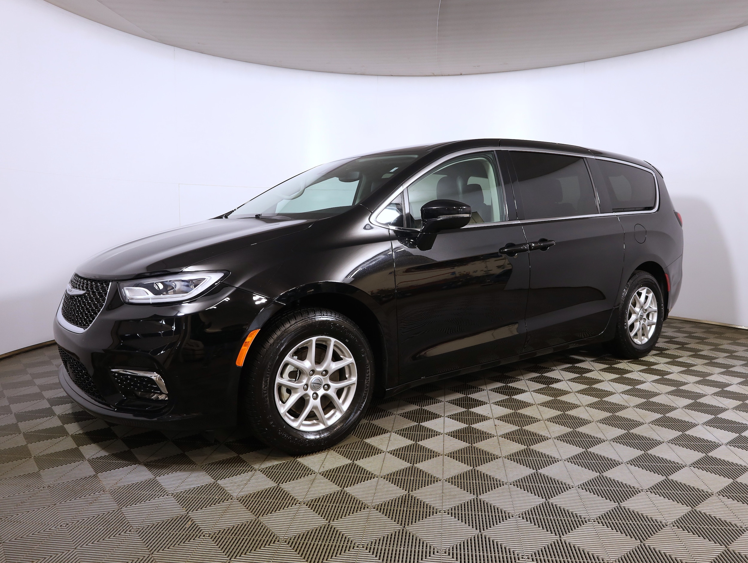 2024 Chrysler Pacifica