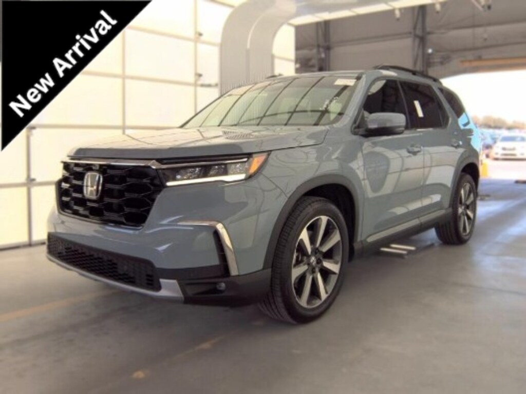 Used 2025 Honda Pilot Elite SUV