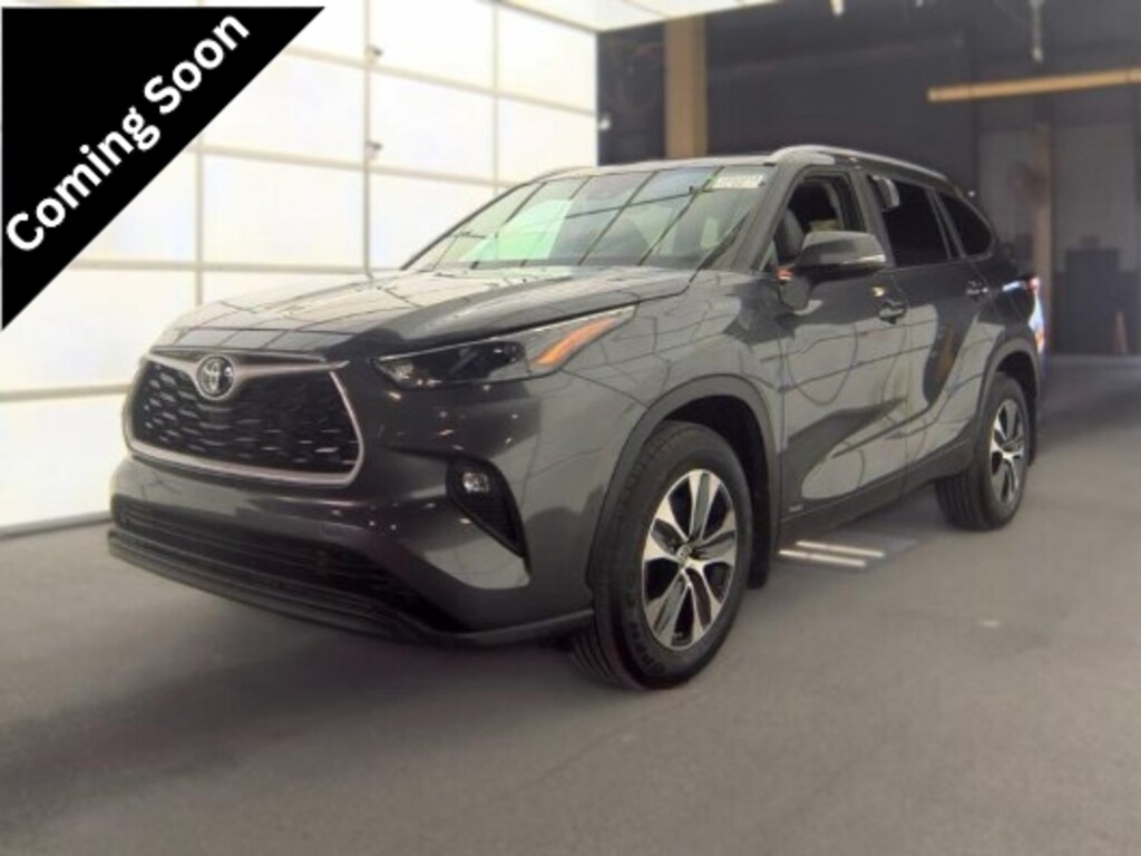 Used 2023 Toyota Highlander Hybrid XLE SUV