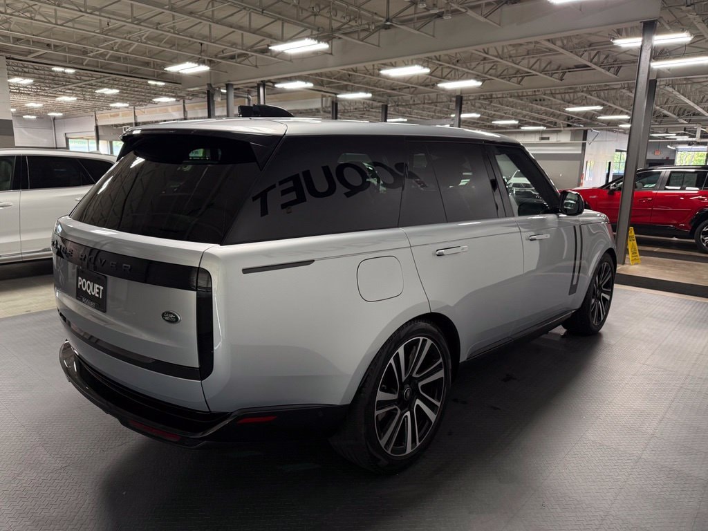 Used 2023 Land Rover Range Rover SE SUV