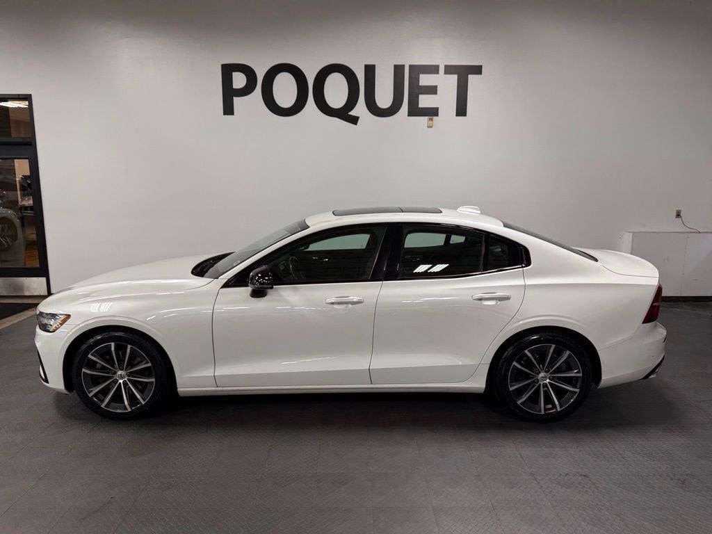 Used 2022 Volvo S60 B5 Momentum Sedan