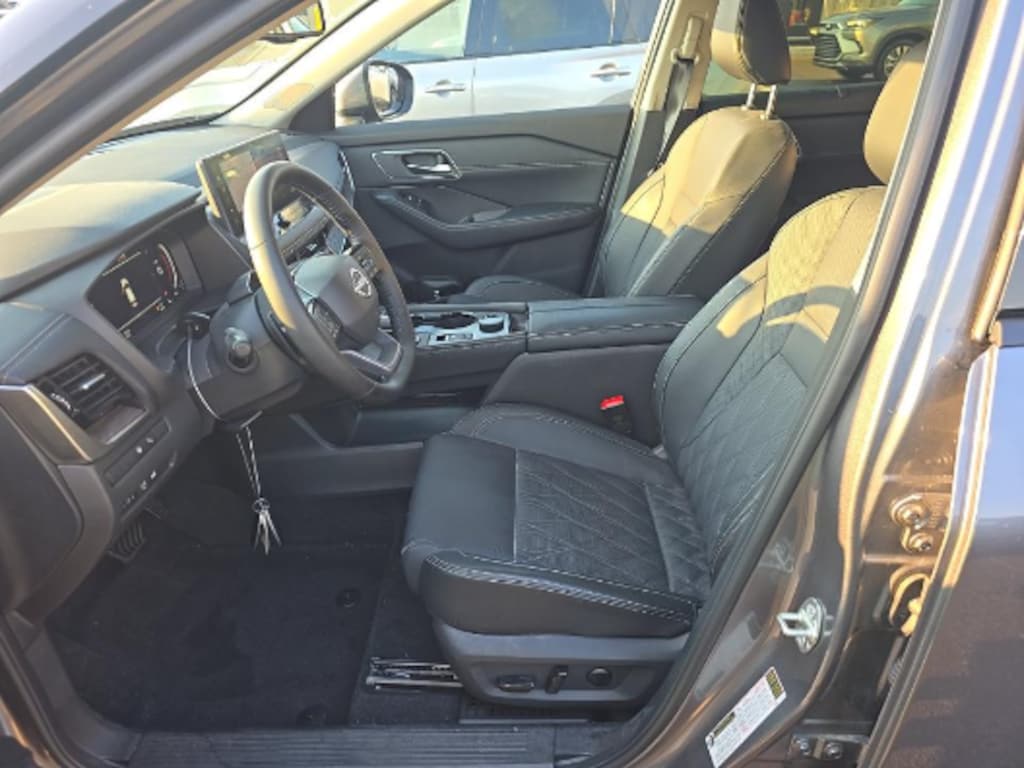 Used 2026 Nissan Rogue Platinum SUV
