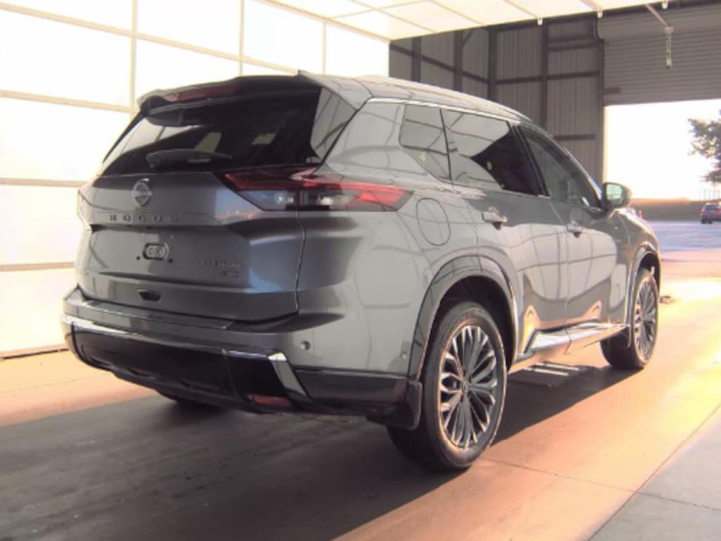 Used 2026 Nissan Rogue Platinum SUV