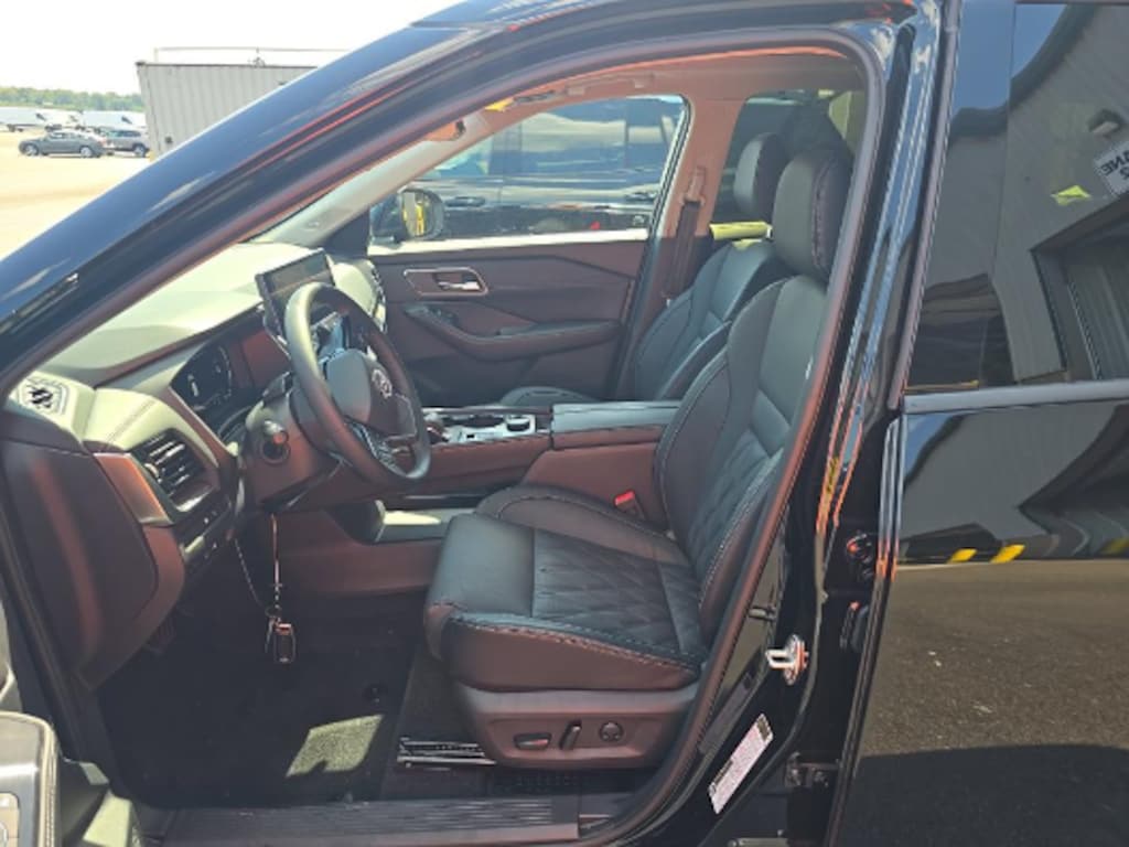 Used 2026 Nissan Rogue Platinum SUV