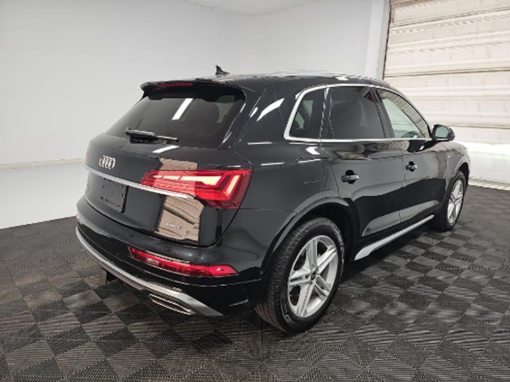 Used 2022 Audi Q5 e 55 Prestige SUV