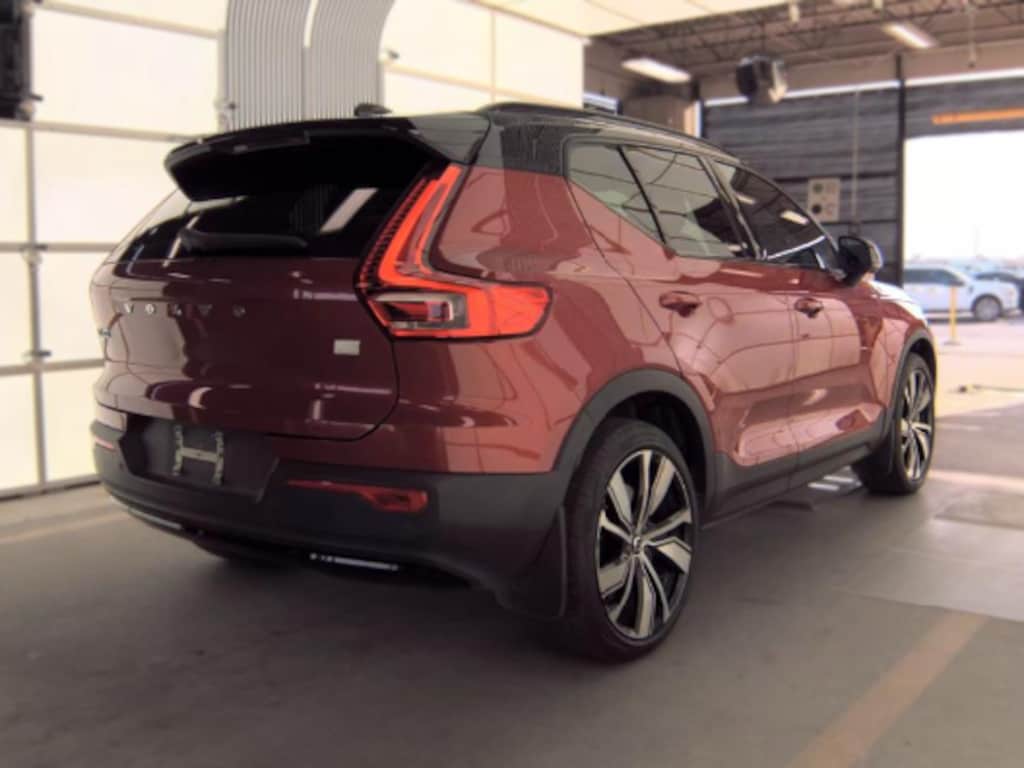 Used 2021 Volvo XC40 Recharge Pure Electric P8 SUV