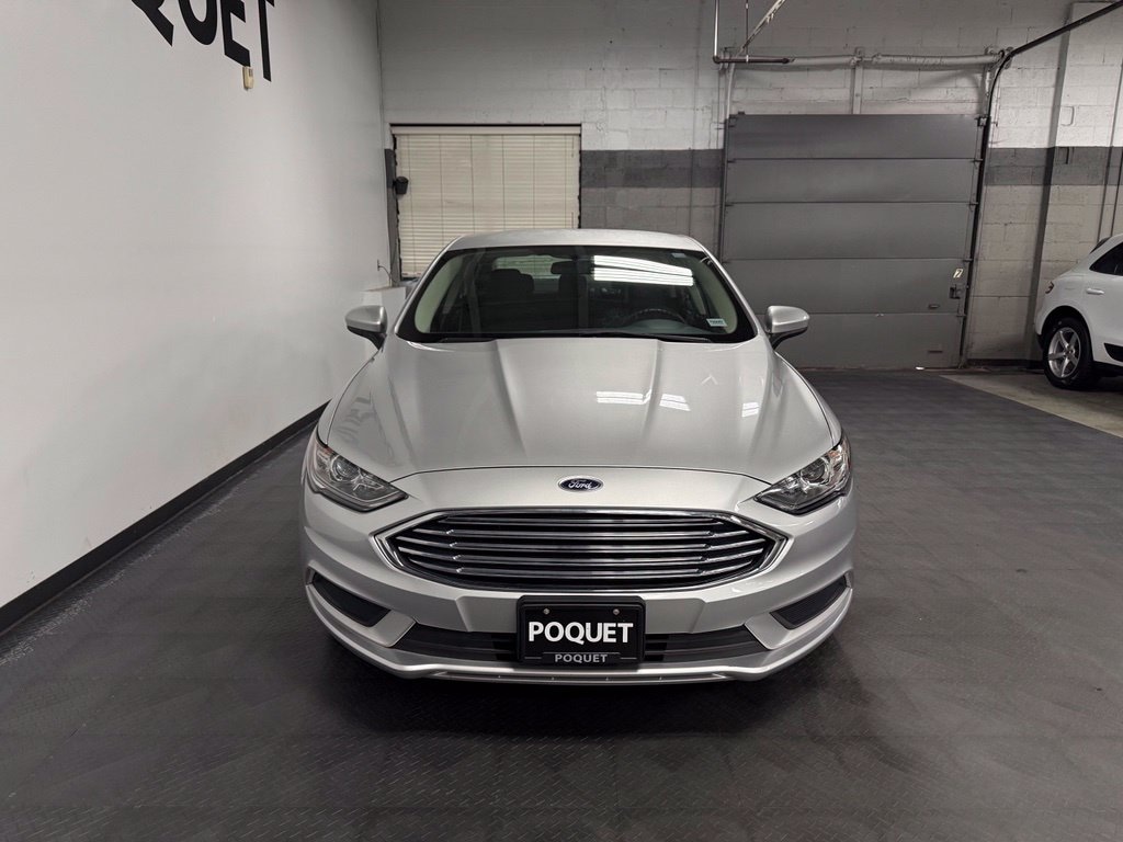 Used 2017 Ford Fusion SE Sedan