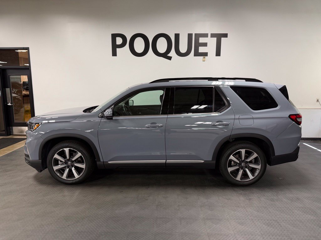 Used 2025 Honda Pilot Elite SUV