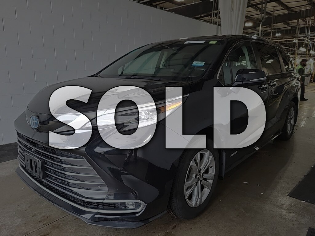 Used 2021 Toyota Sienna Platinum Minivan/Van