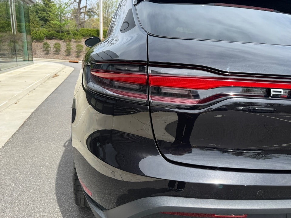 2026 Porsche Macan T - Photo 14