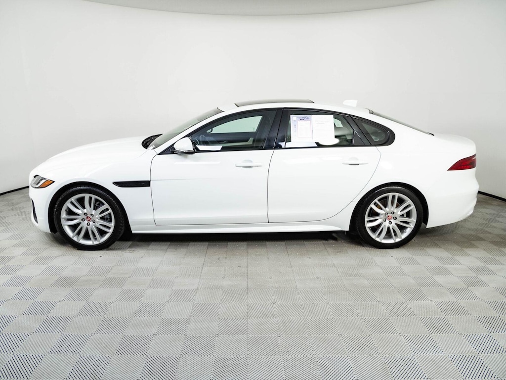 Used 2022 Jaguar XF R-Dynamic SE Sedan