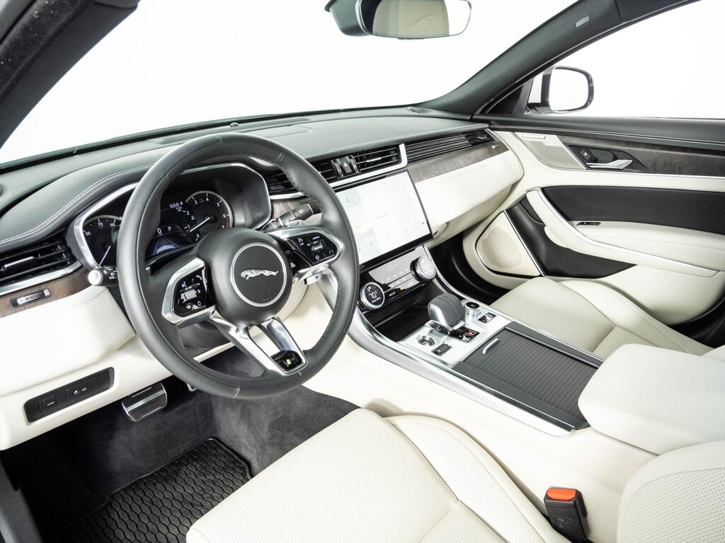 Used 2022 Jaguar XF R-Dynamic SE Sedan