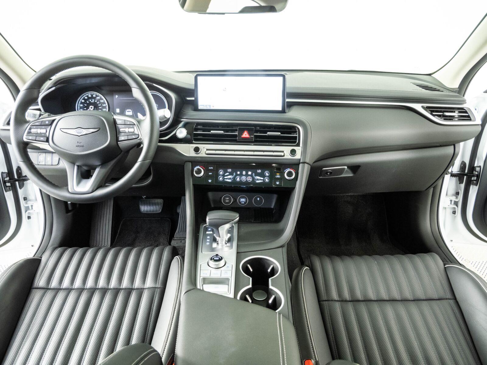2026 GENESIS G70 Prestige - Photo 18