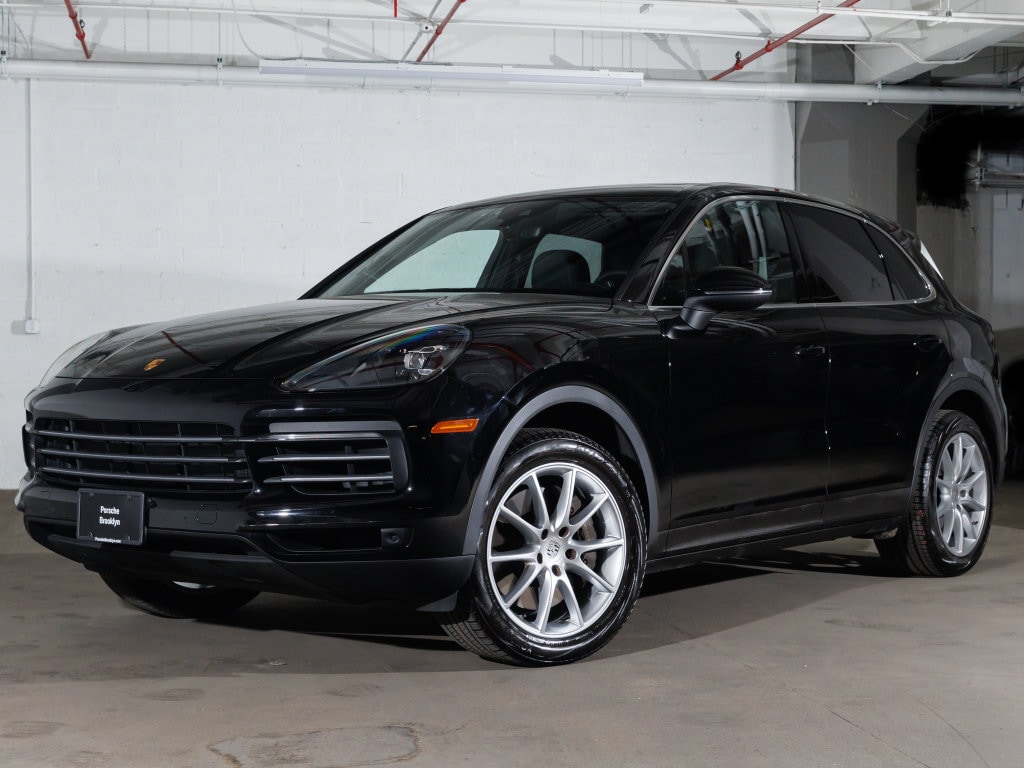 2023 Porsche Cayenne Base