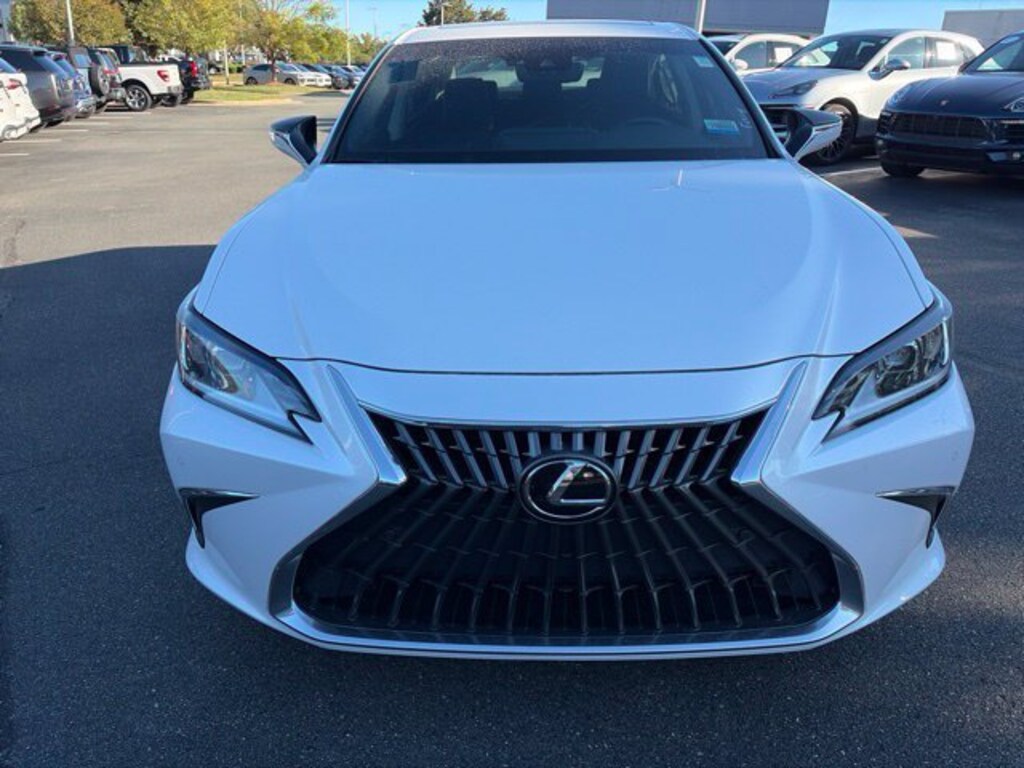 Used 2023 Lexus ES 250 Sedan