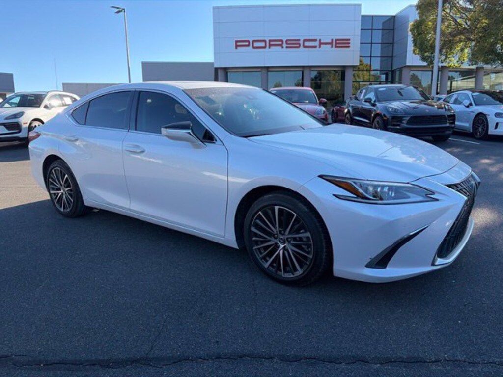 Used 2023 Lexus ES 250 Sedan