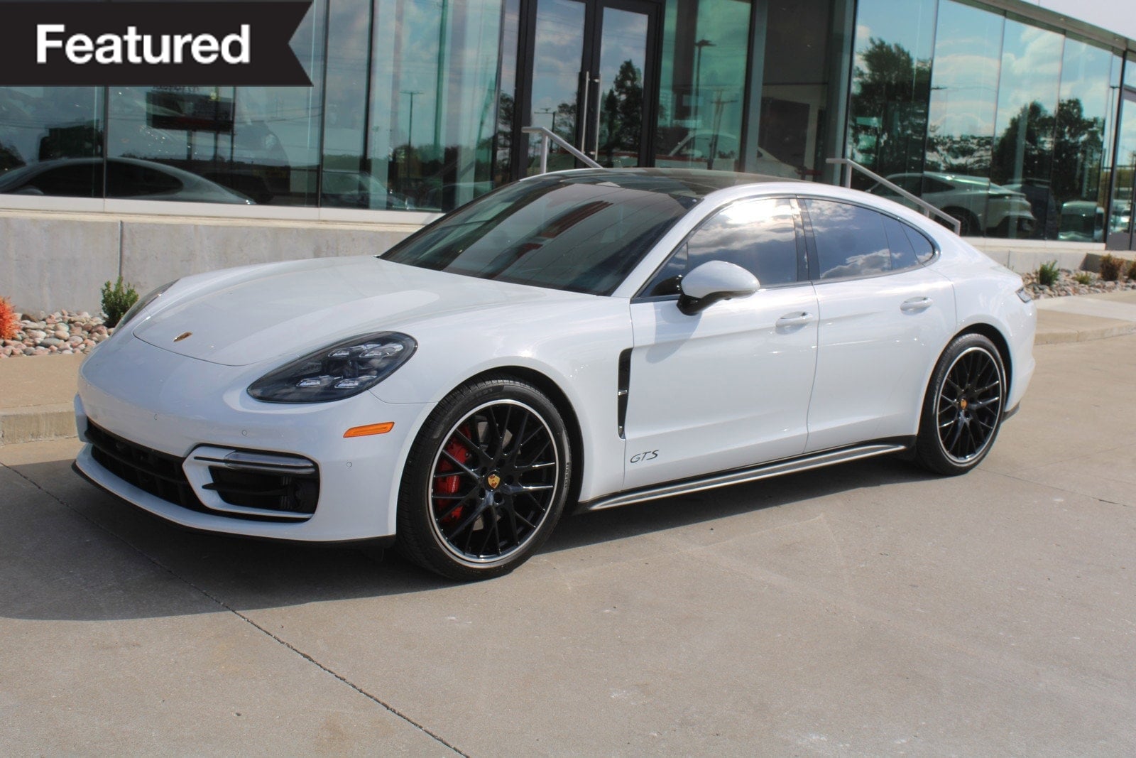 2023 Porsche Panamera