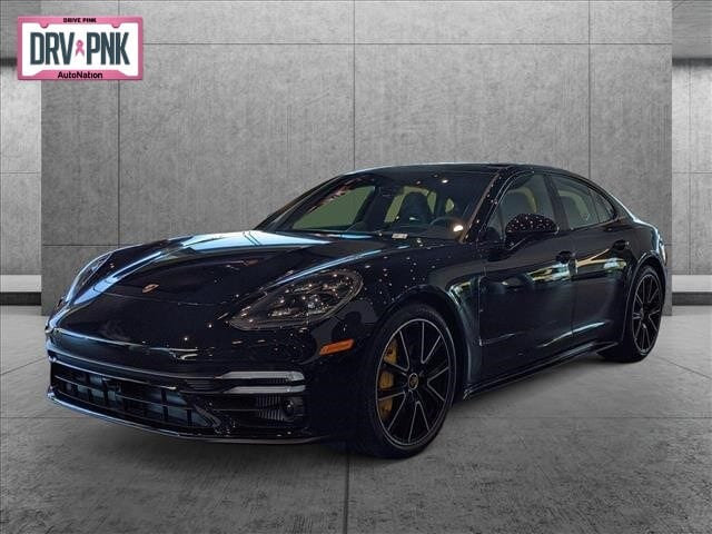 2022 Porsche Panamera