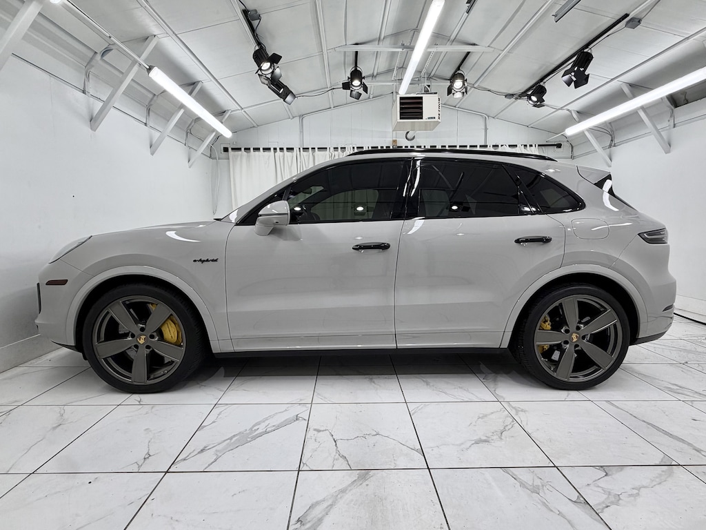 Certified 2021 Porsche Cayenne Turbo S E-Hybrid Turbo S E-Hybrid AWD