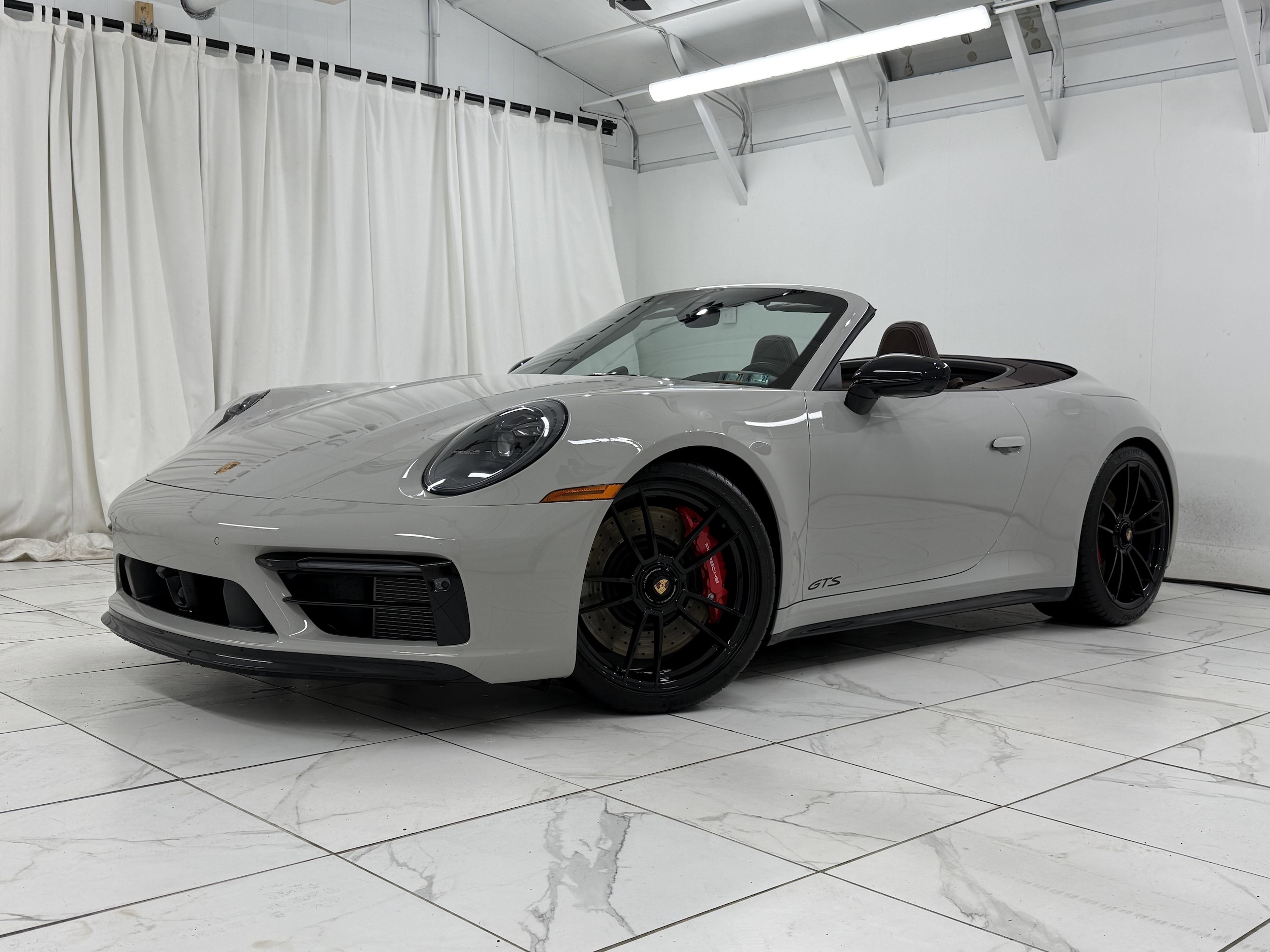 2023 Porsche 911 GTS