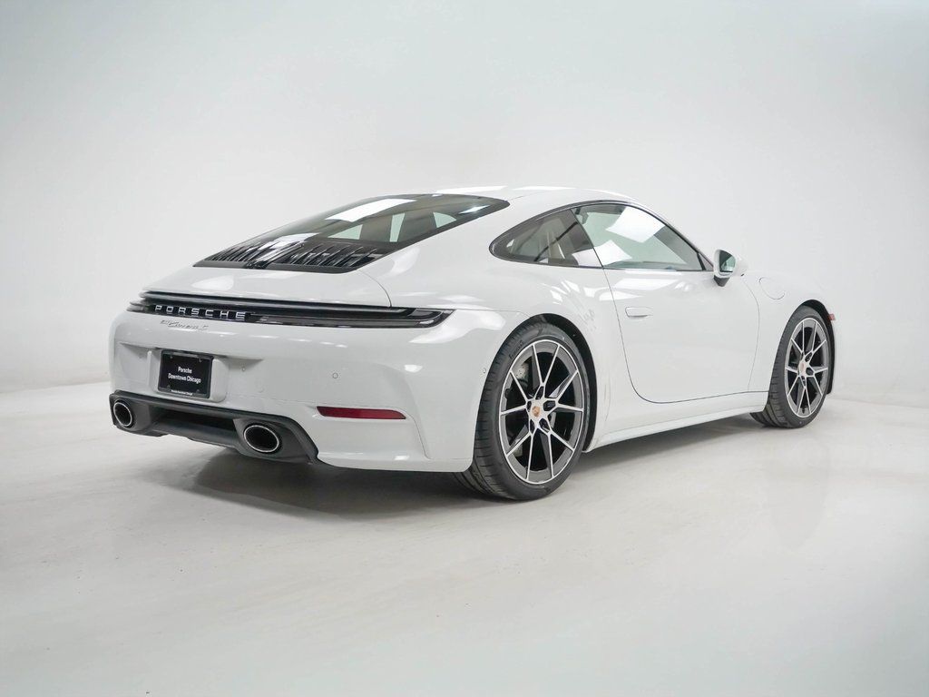 2026 Porsche 911 S - Photo 10