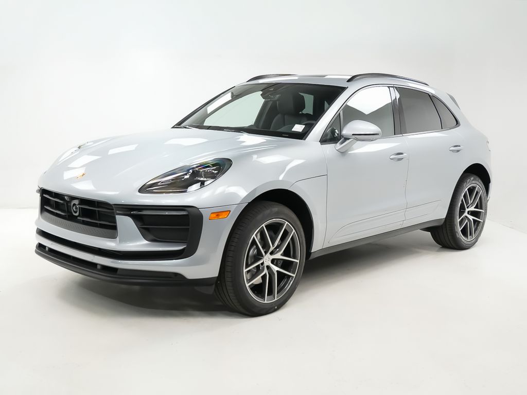 2026 Porsche Macan Base