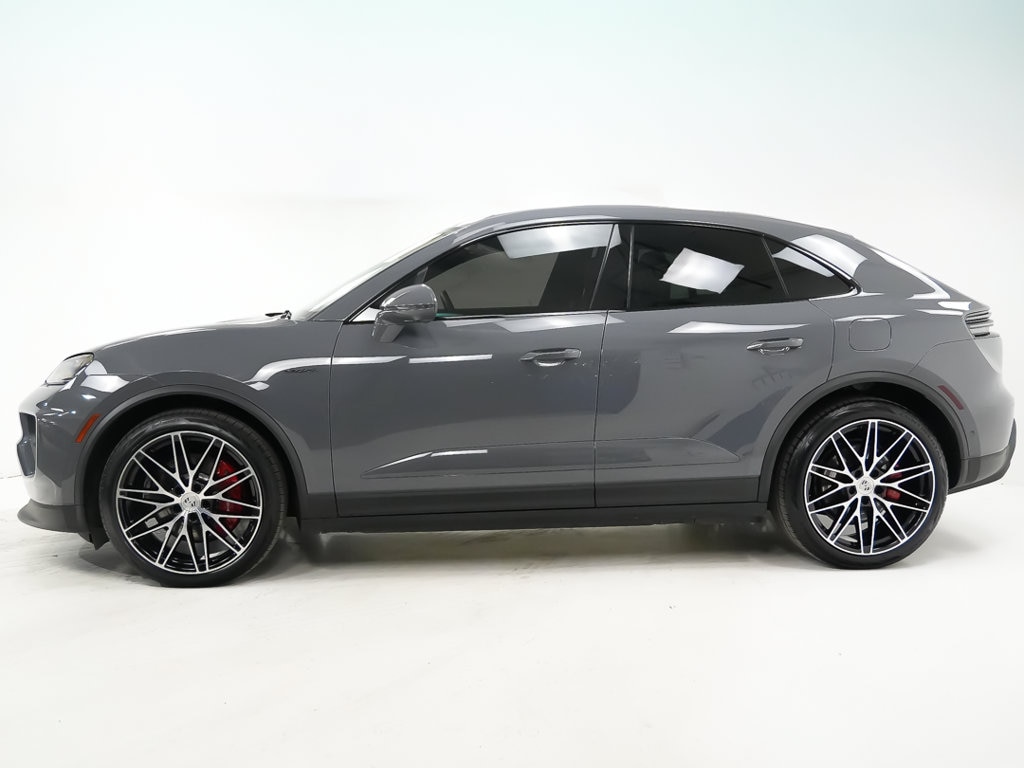 Used 2025 Porsche Macan S with VIN WP1AB2XA2SL154294 for sale in Chicago, IL