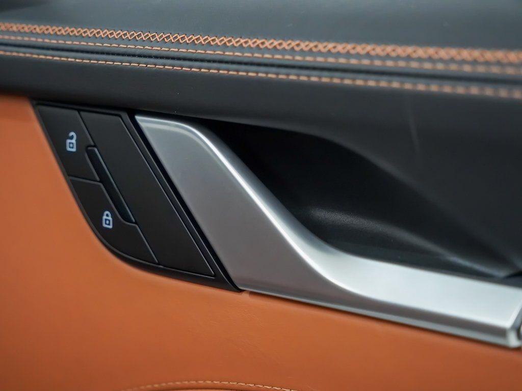 2026 Porsche 911 S - Photo 15