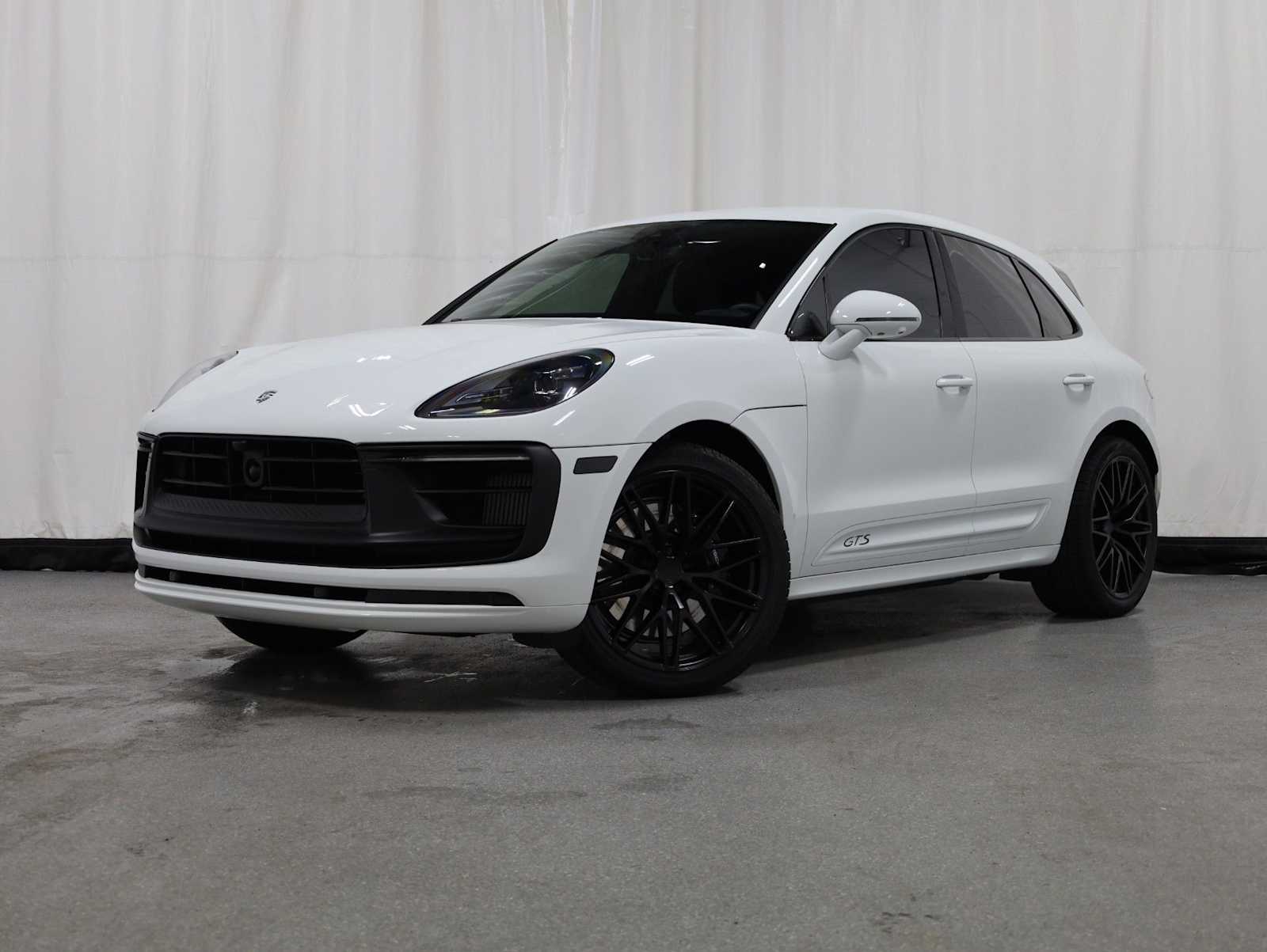 2023 Porsche Macan