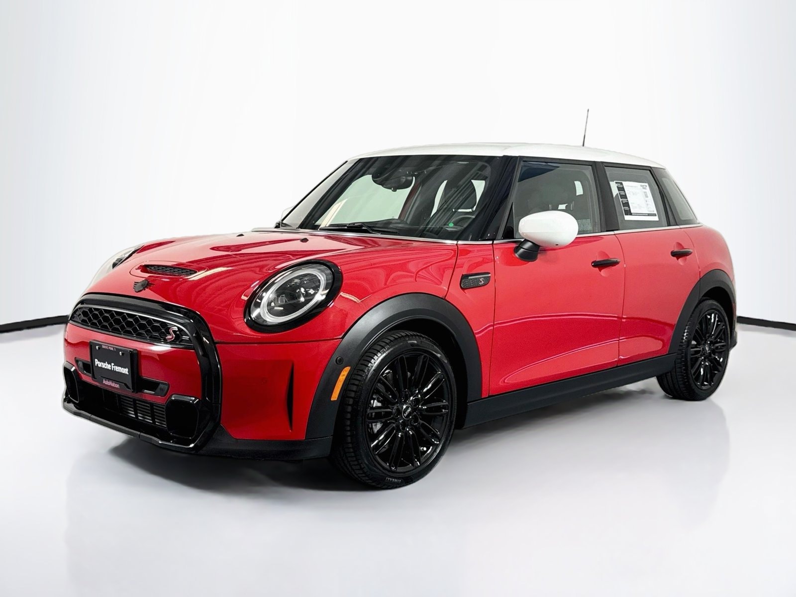 2024 MINI Hardtop 4 Door