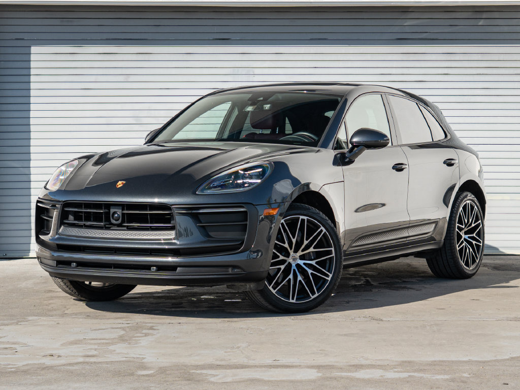 2023 Porsche Macan SUV