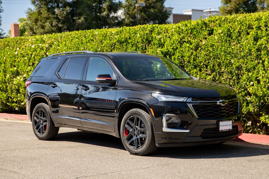 2023 Chevrolet Traverse Premier SUV