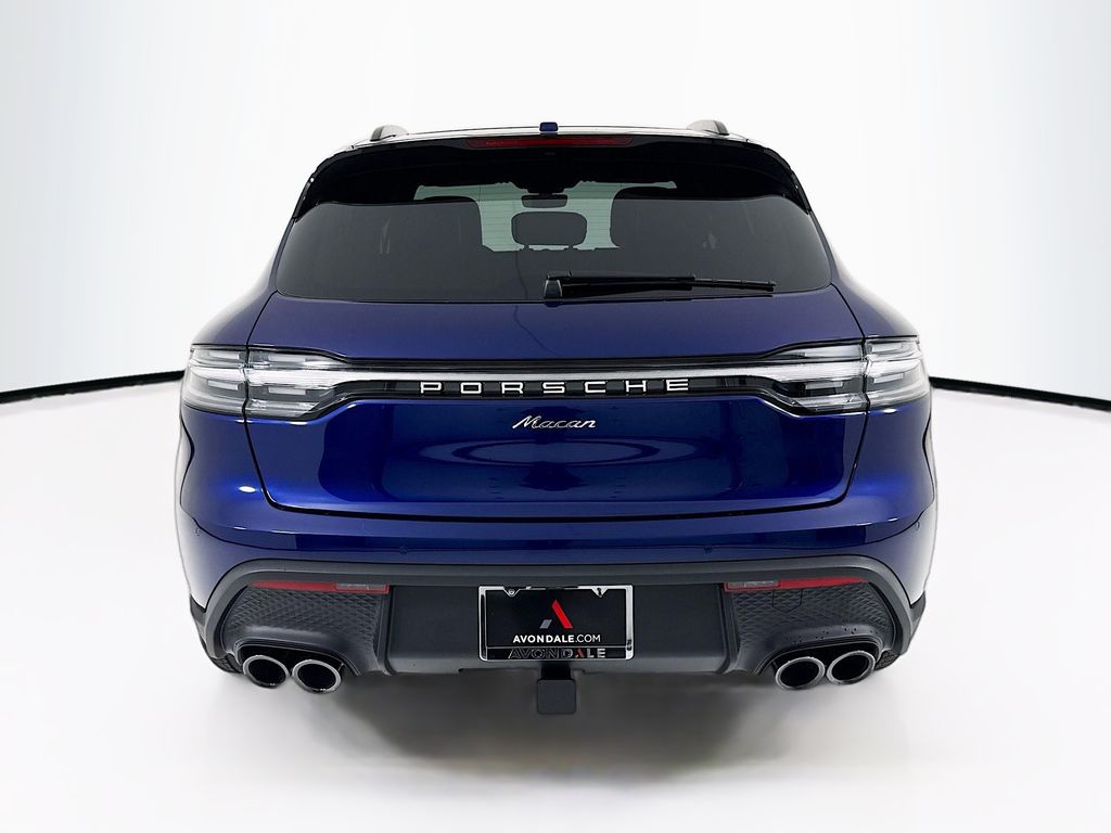 2026 Porsche Macan T - Photo 10