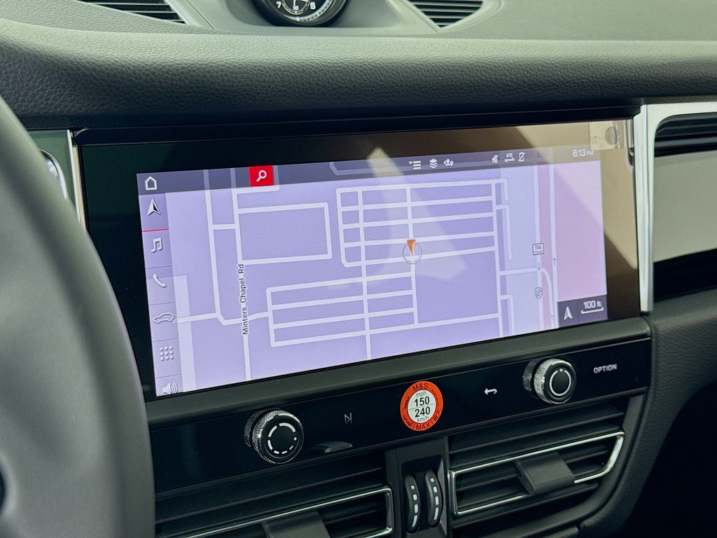 2026 Porsche Macan T - Photo 19