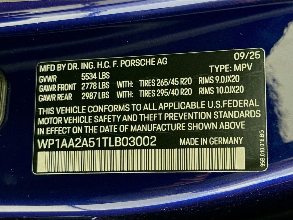2026 Porsche Macan T - Photo 34