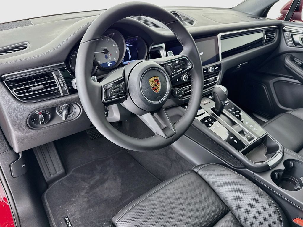2026 Porsche Macan S - Photo 4
