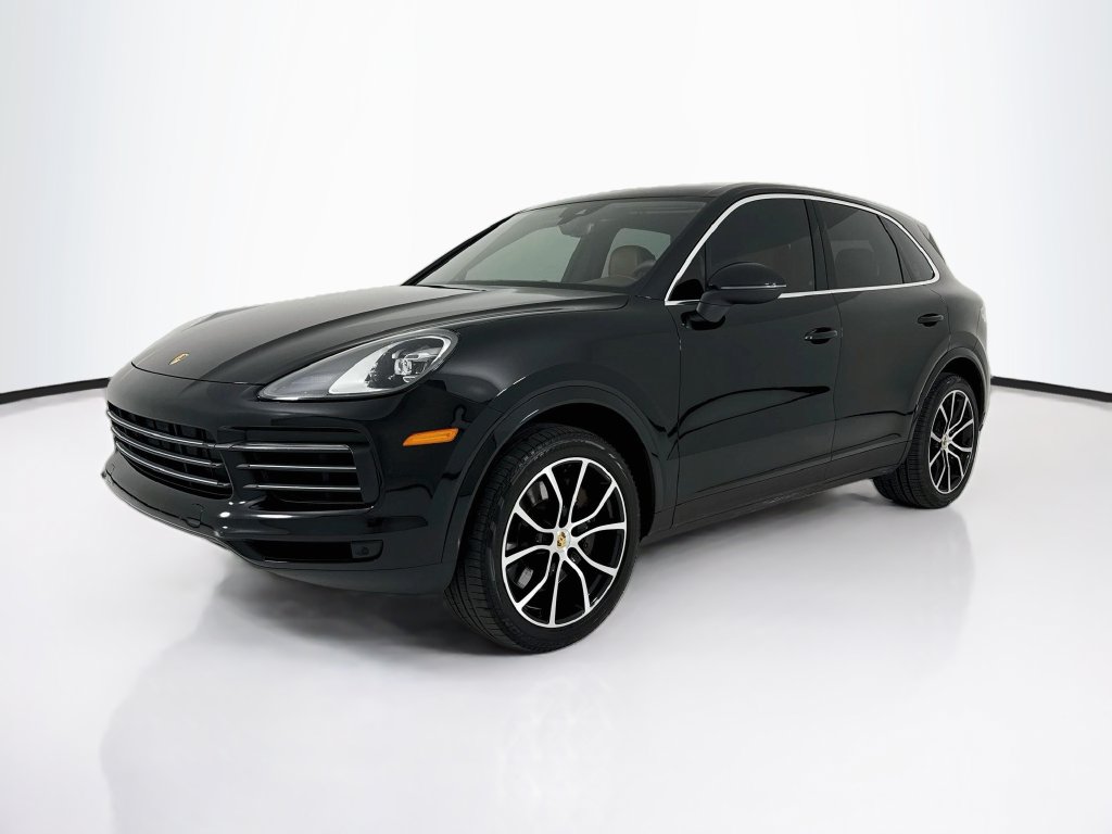 2023 Porsche Cayenne AWD photo