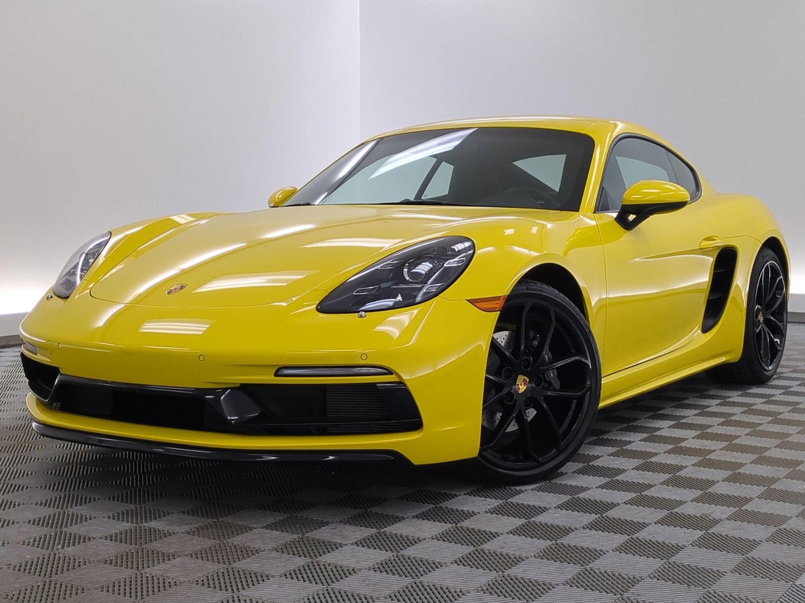 2025 Porsche 718