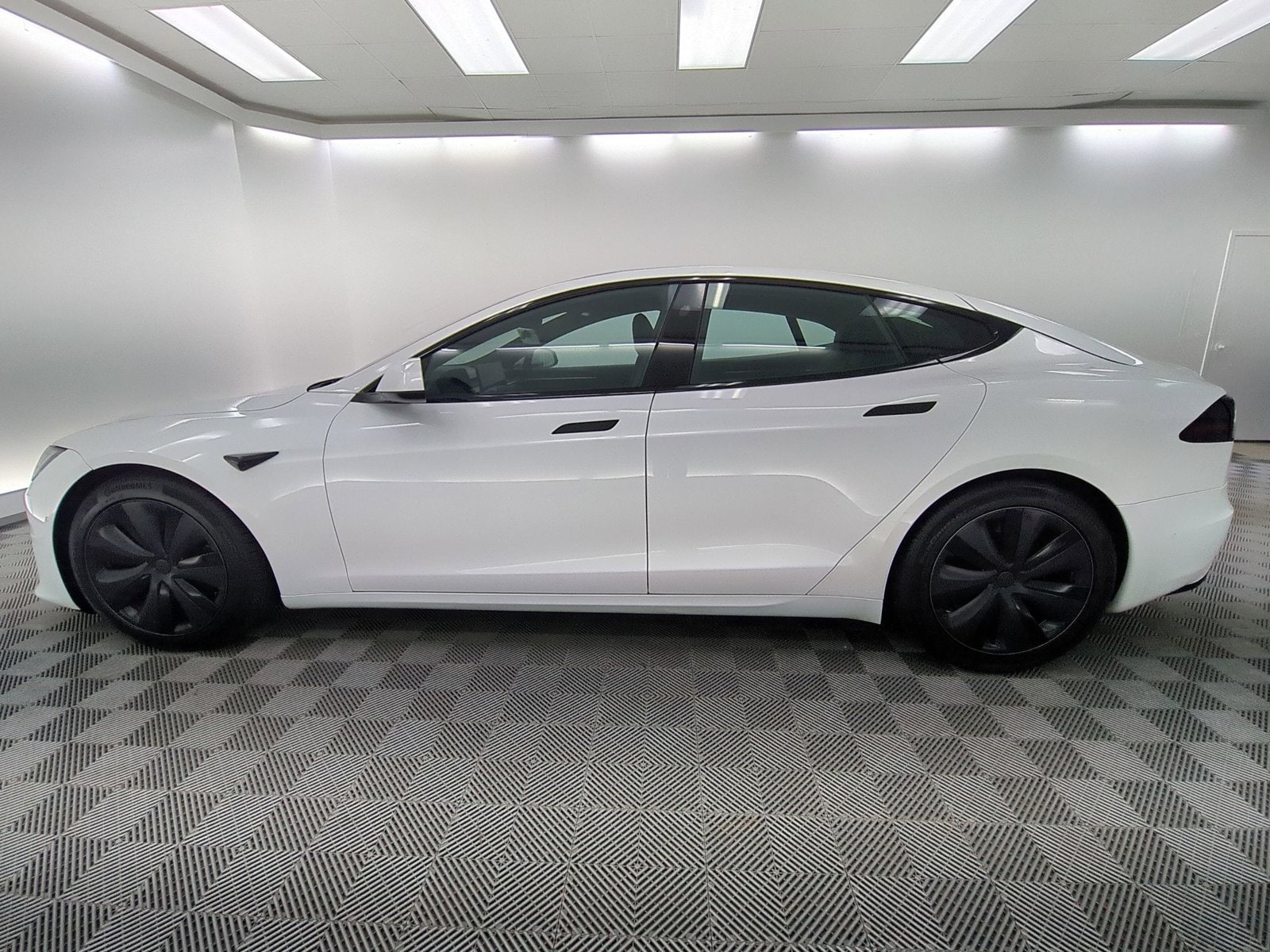 Used 2023 Tesla Model S Base with VIN 5YJSA1E50PF501756 for sale in Columbia, SC
