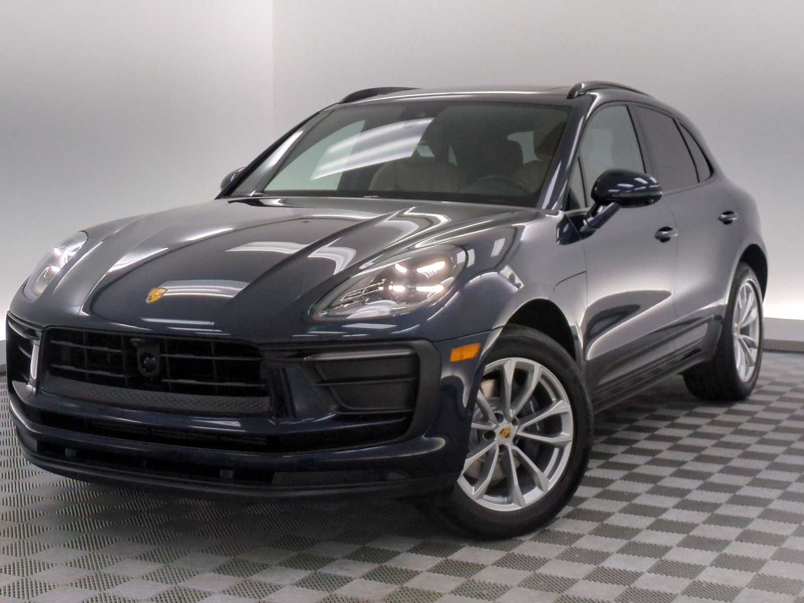 2023 Porsche Macan
