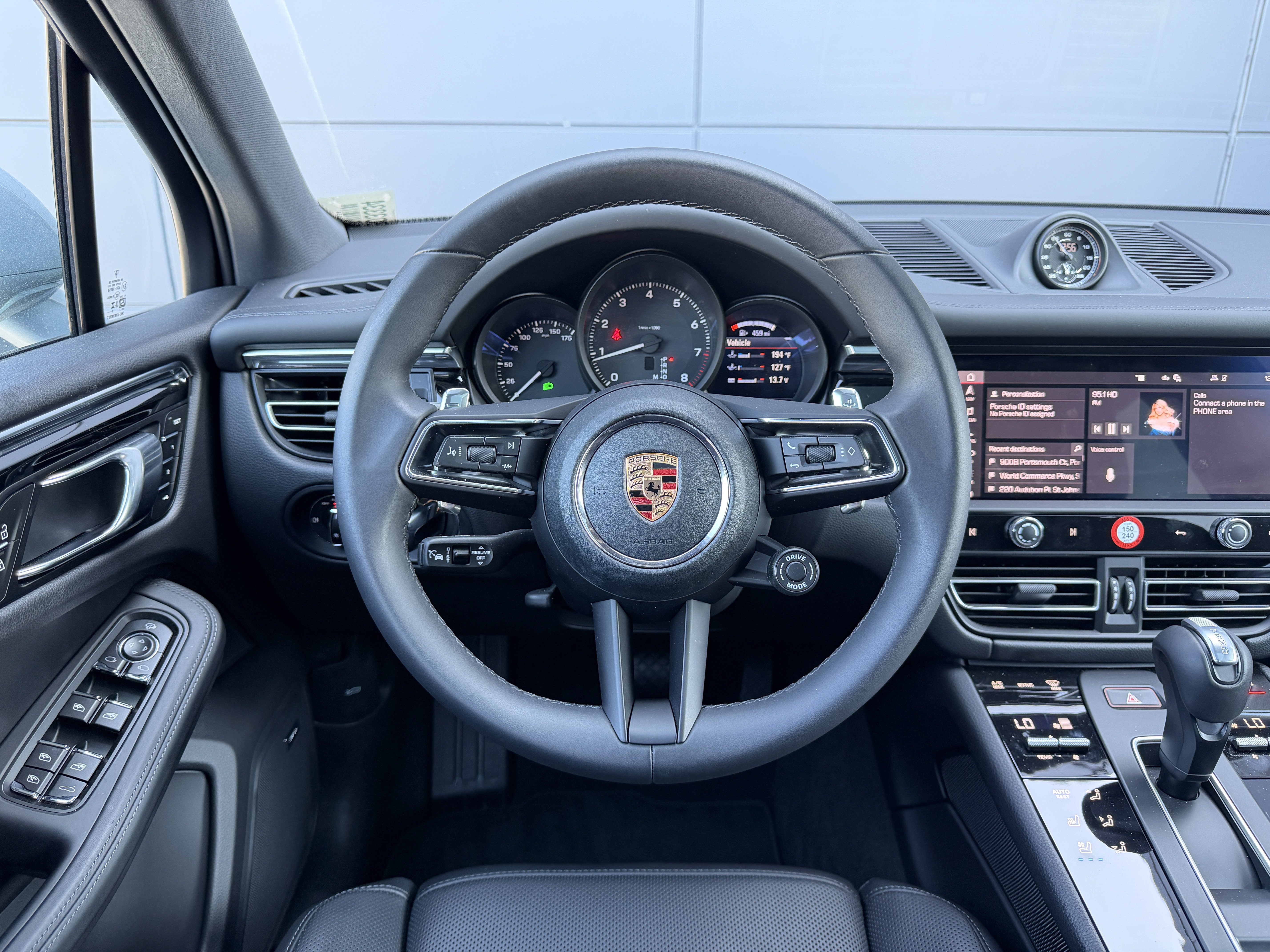 2026 Porsche Macan Base - Photo 21