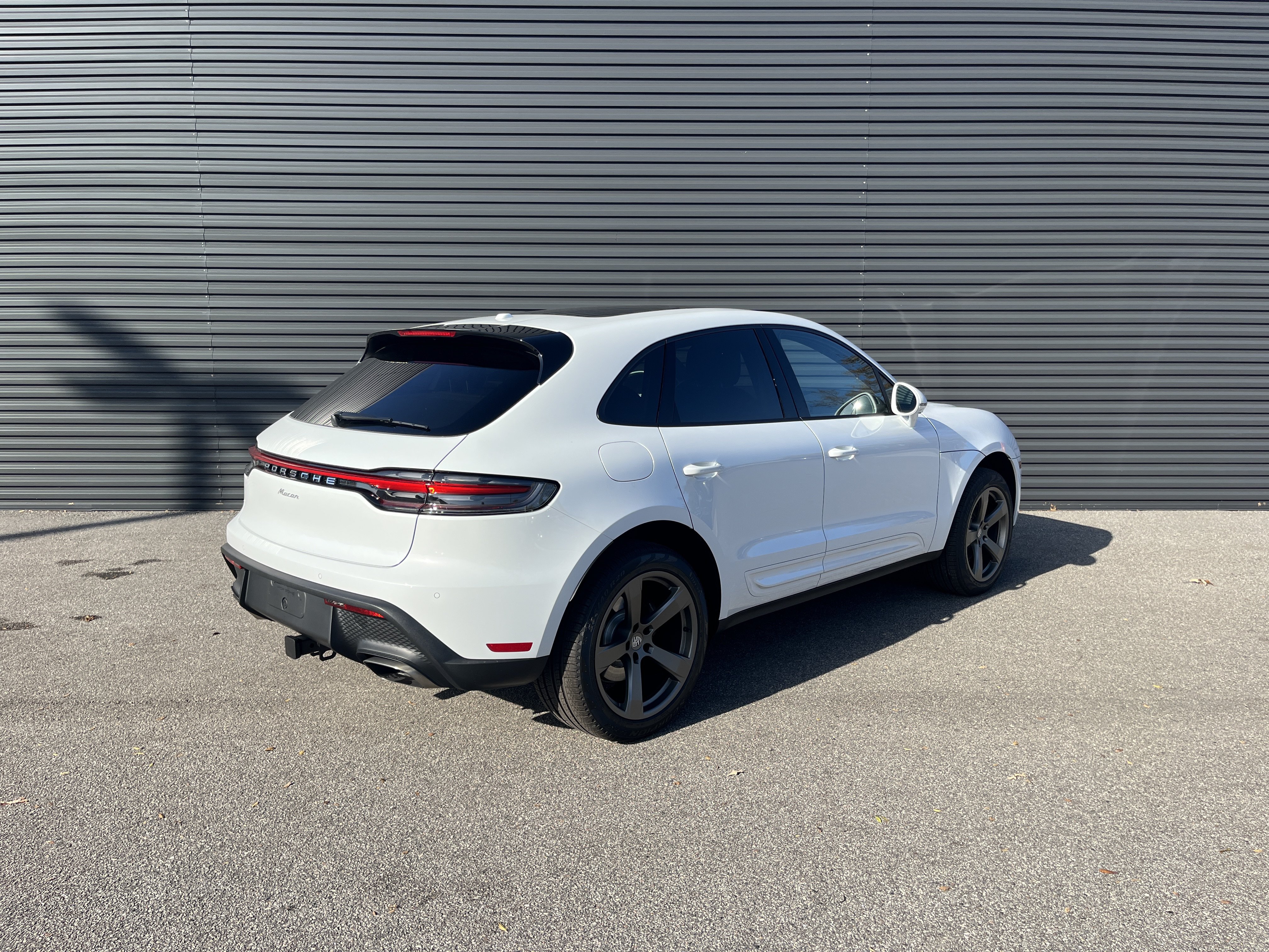 2026 Porsche Macan Base - Photo 9