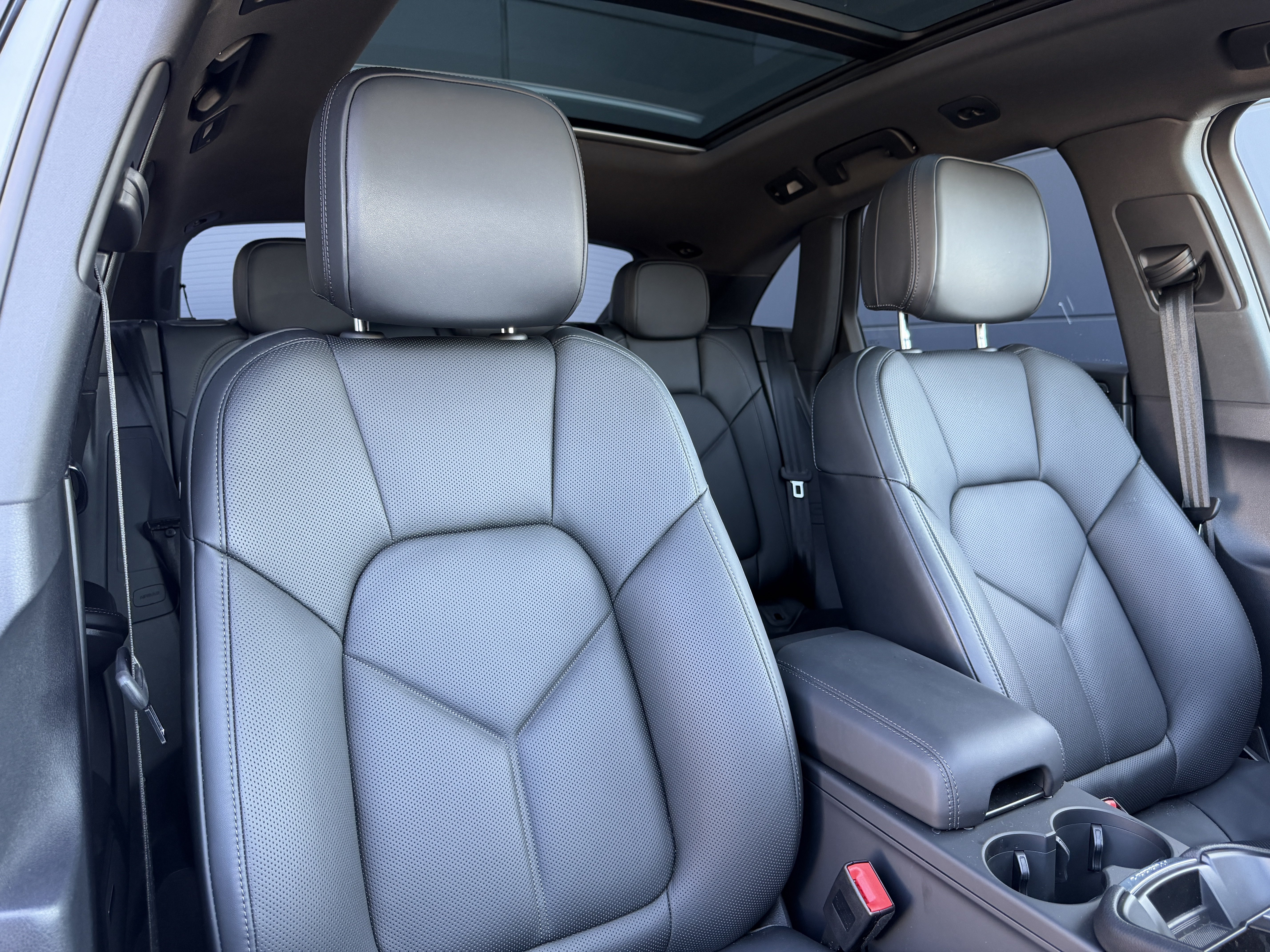 2026 Porsche Macan Base - Photo 34