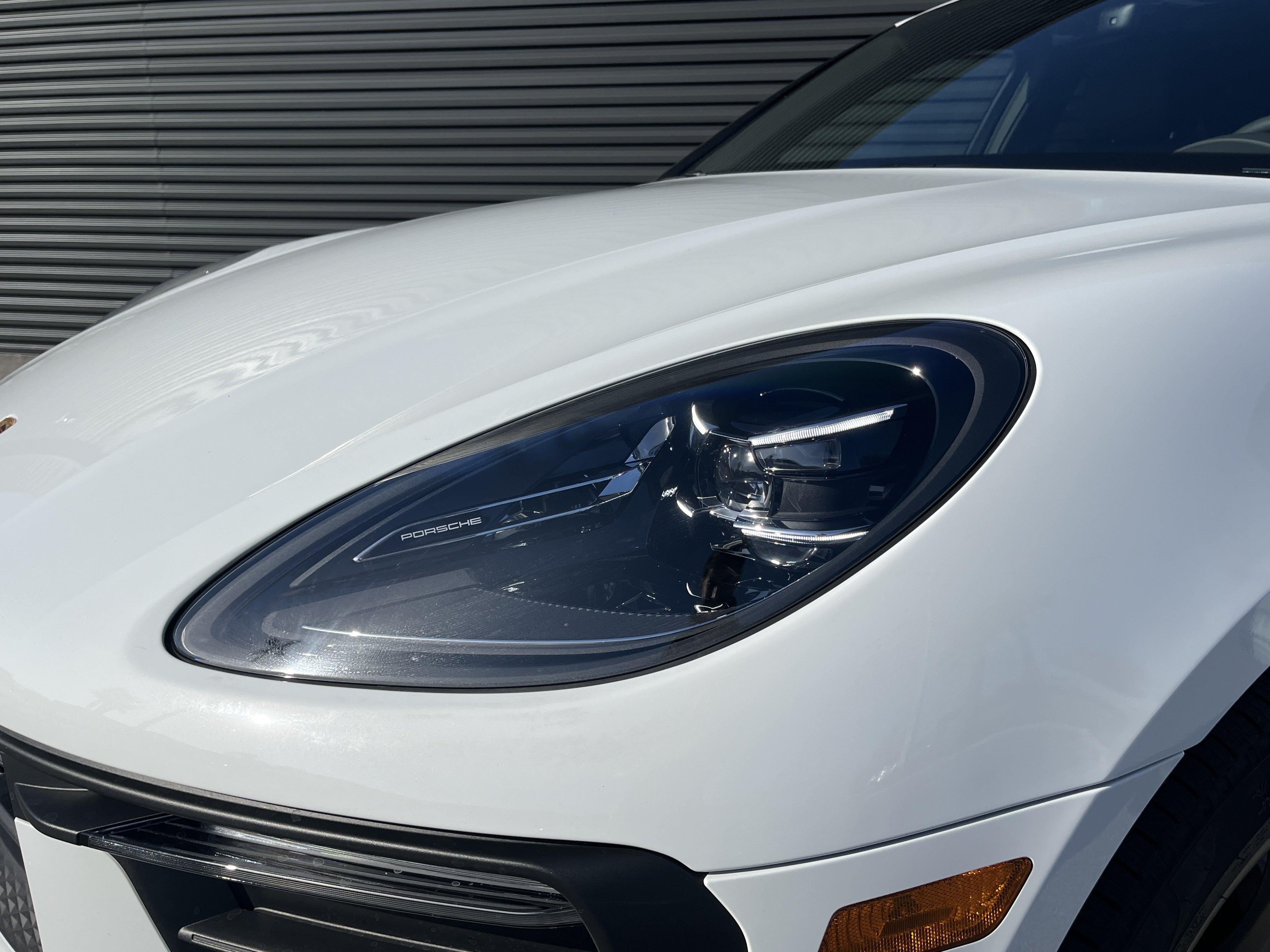 2026 Porsche Macan Base - Photo 11