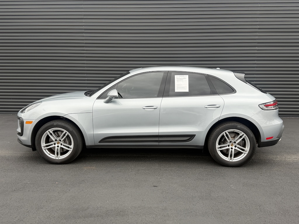 Certified 2022 Porsche Macan SUV