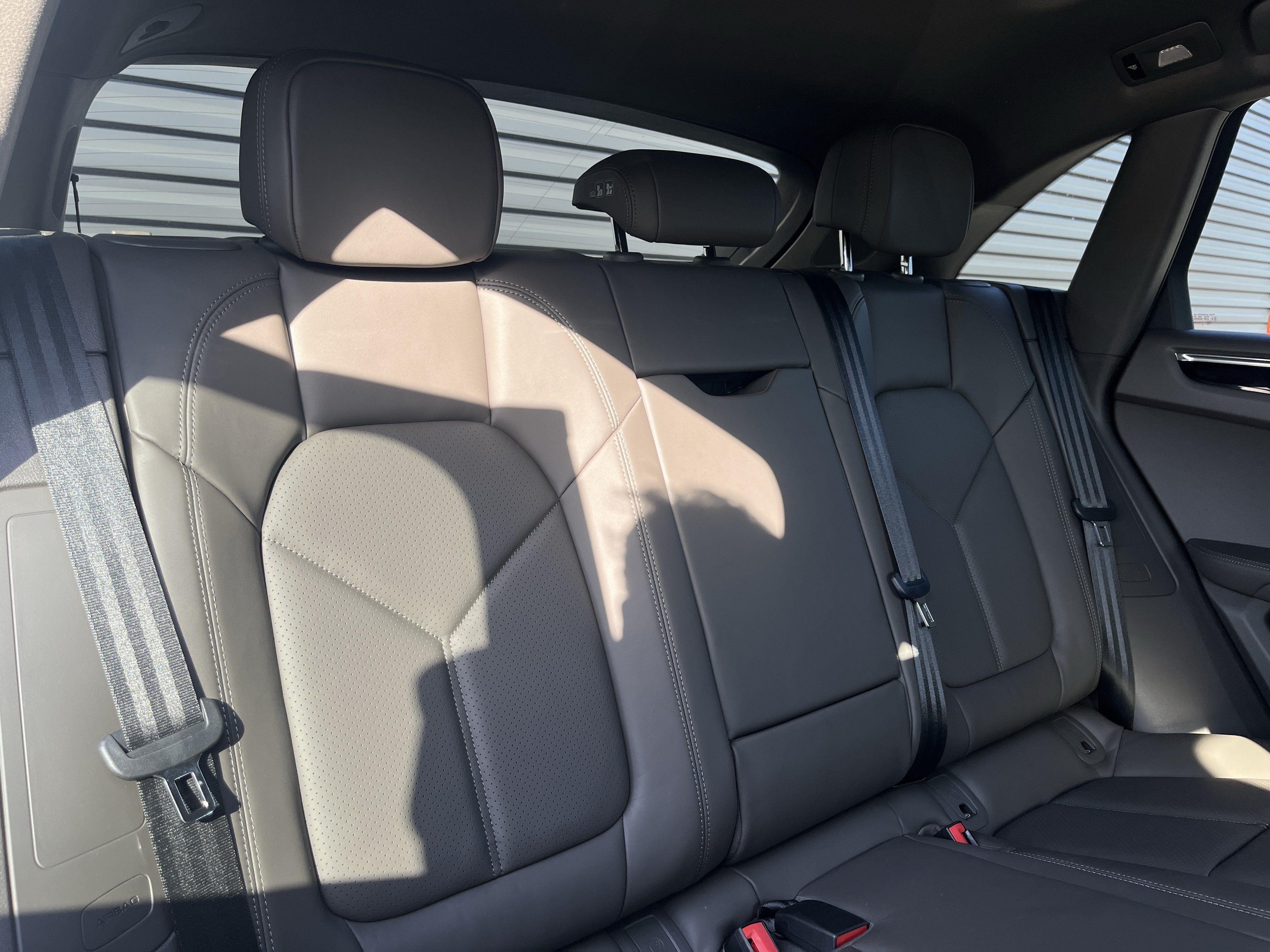 2026 Porsche Macan Base - Photo 19